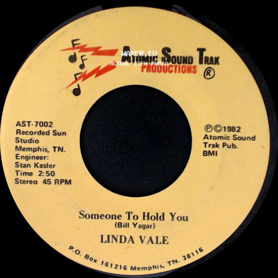Linda Vale - Someone To Hold You / The Love Of My Life side A