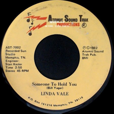Linda Vale - Someone To Hold You / The Love Of My Life side A