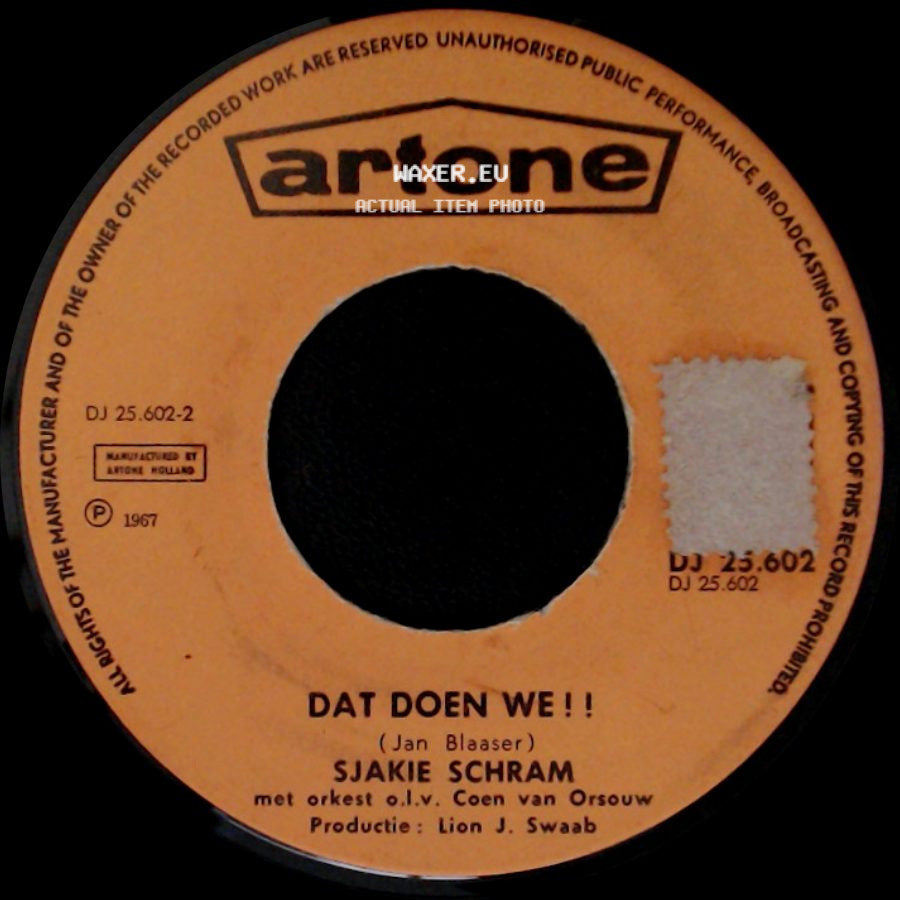 Sjakie Schram - Het Padvinderslied (Jank Maar Niet, Jan En Piet) / Dat Doen We!! side B