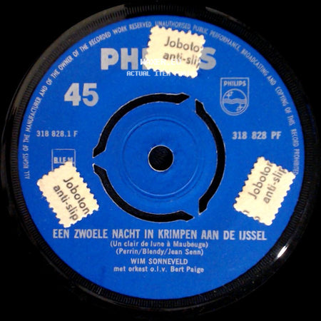 Wim Sonneveld - Een Zwoele Nacht In Krimpen Aan De Ijssel / Zo Heerlijk Rustig (La Chansonette) side A