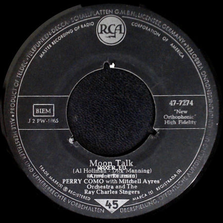 Perry Como With Mitchell Ayres' Orchestra And The Ray Charles Singers - Beats There A Heart So True / Moon Talk side B