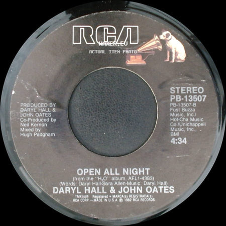 Daryl Hall & John Oates - Family Man / Open All Night side B