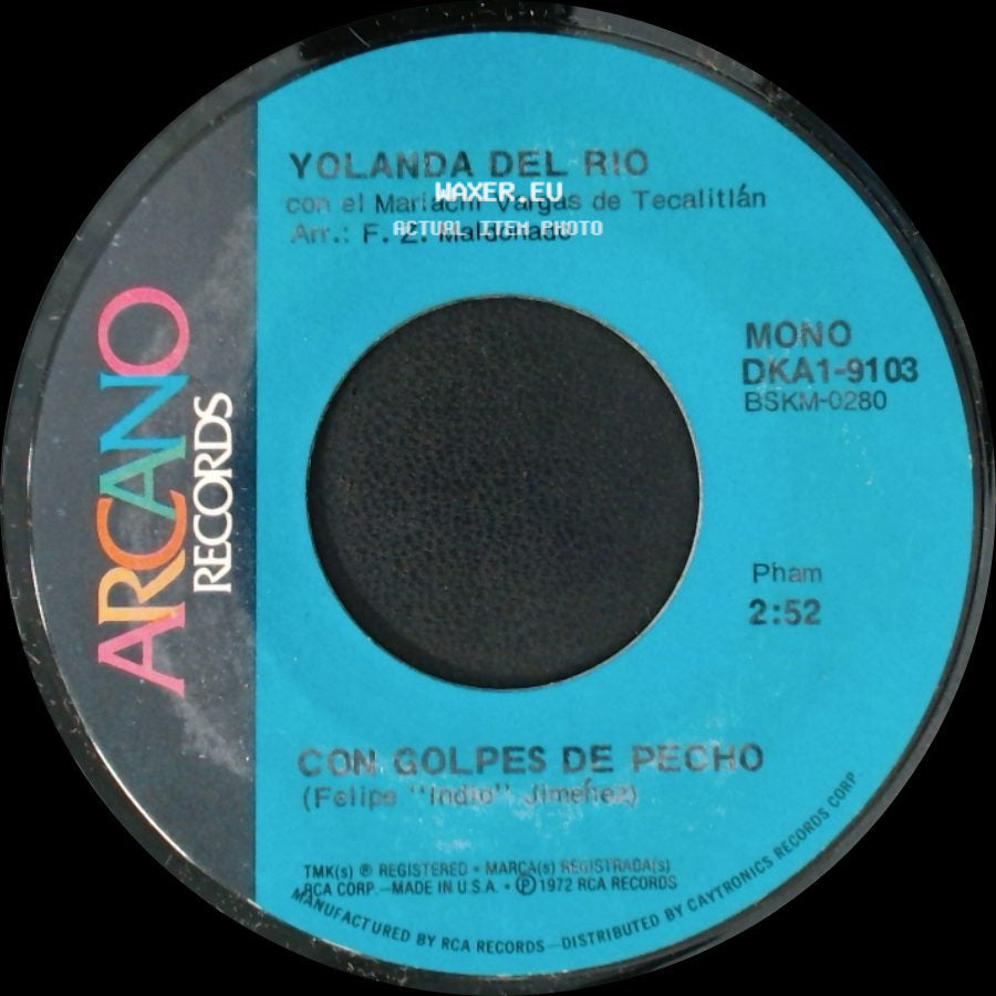 Yolanda Del Rio Con El Mariachi Vargas De Tecalitlán / Yolanda Del Rio - Con Golpes De Pecho / Amor De Obscuridad side A