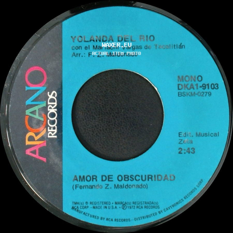 Yolanda Del Rio Con El Mariachi Vargas De Tecalitlán / Yolanda Del Rio - Con Golpes De Pecho / Amor De Obscuridad side B