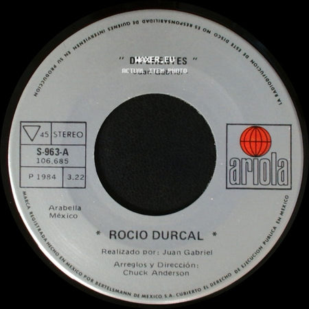 Rocio Durcal - De Serenata / Diferentes side B