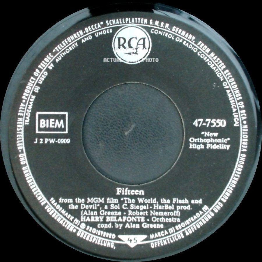 Harry Belafonte - Round The Bay Of Mexico / Fifteen side B