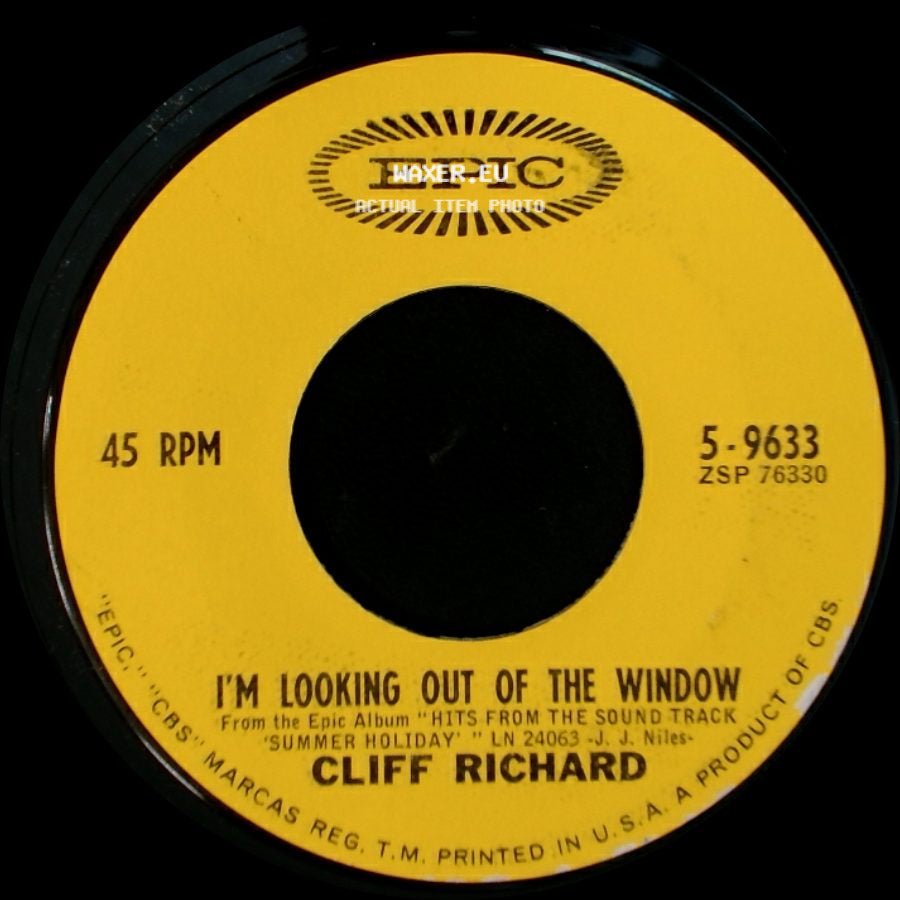 Cliff Richard - It's All In The Game / I'm Looking Out Of The Window side B