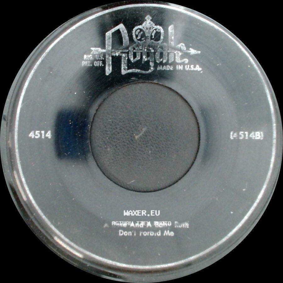 Unknown Artist - A Rose And A Baby Ruth / Don’t Forbid Me / The Banana Boat Song / Love Me side A