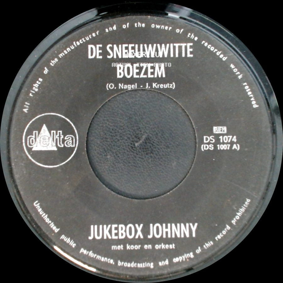 Jukebox Johnny - De Sneeuwwitte Boezem / De Moedervlek side A
