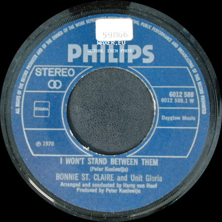 Bonnie St. Claire And Unit Gloria - I Won't Stand Between Them / Close The Door side A