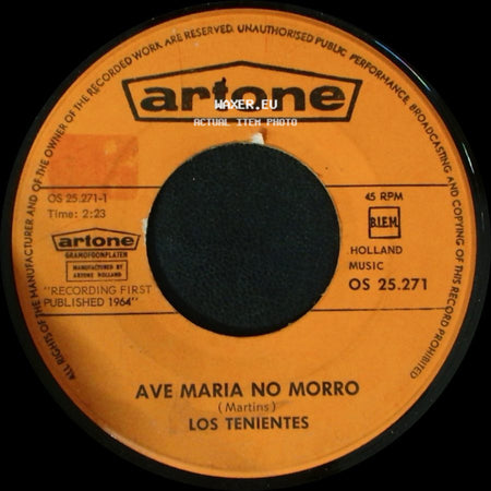 Los Tenientes - Entre San Juan Y Mendoza / Ave Maria No Morro side B