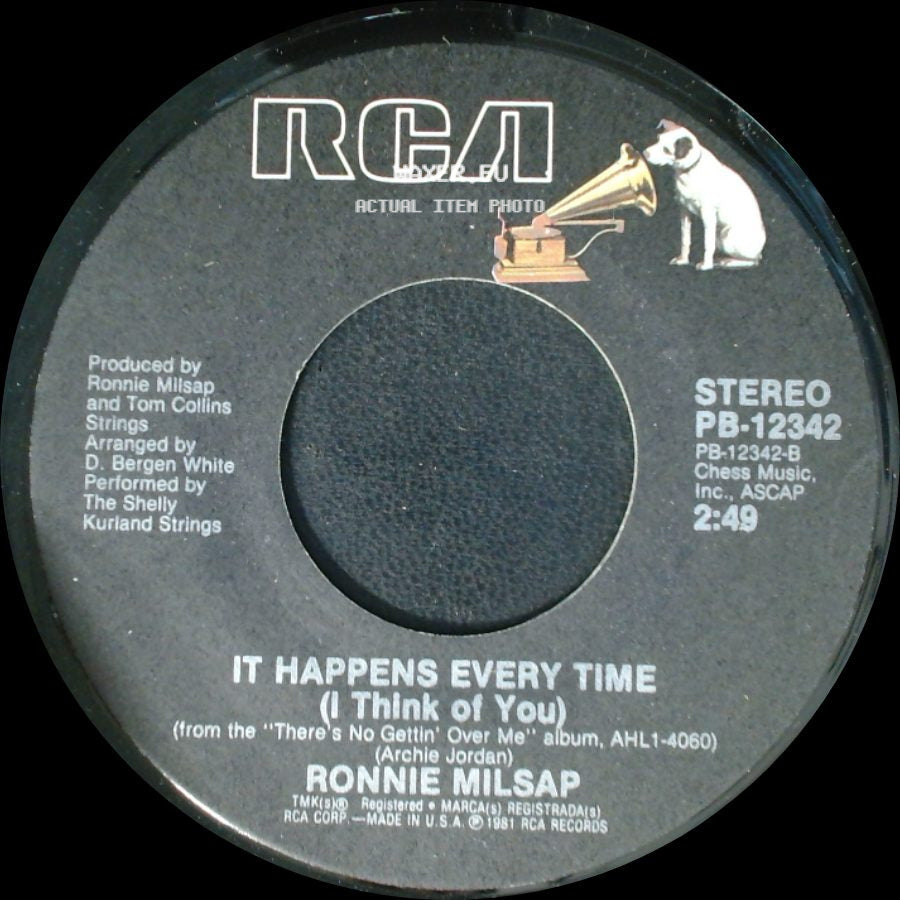 Ronnie Milsap - It Happens Every Time (I Think Of You) / I Wouldn't Have Missed It For The World side A