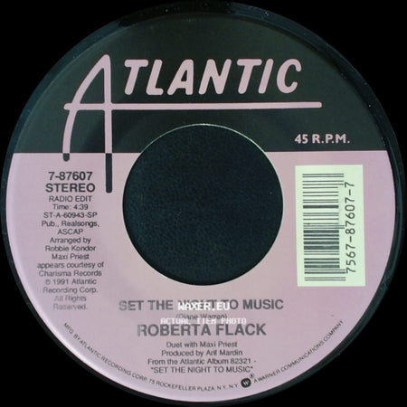 Roberta Flack - Natural Thing / Set The Night To Music side B