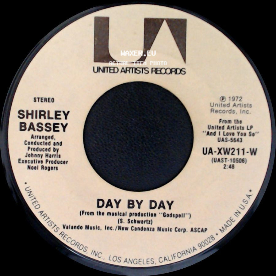 Shirley Bassey - Day By Day / Never, Never, Never (Grande, Grande, Grande) side A