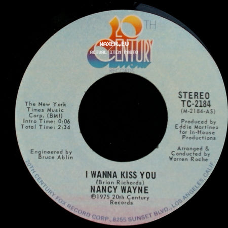 Nancy Wayne - Cold Carolina Morning / I Wanna Kiss You side B