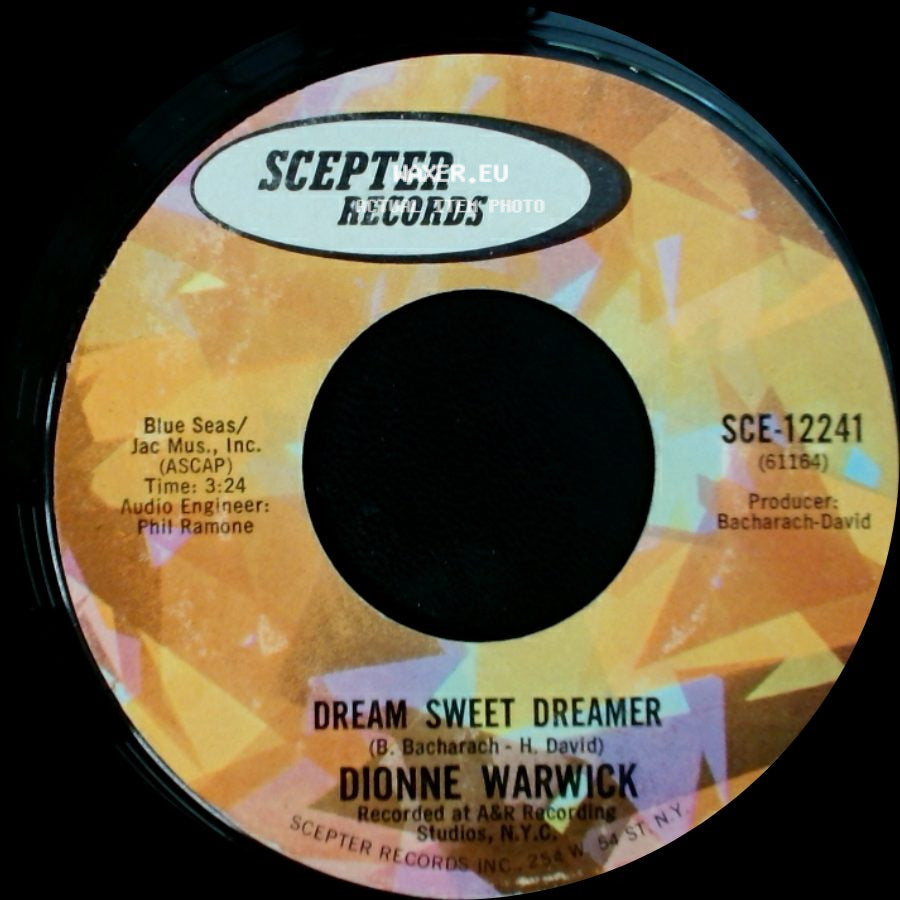 Dionne Warwick - This Girl's In Love With You / Dream Sweet Dreamer side B