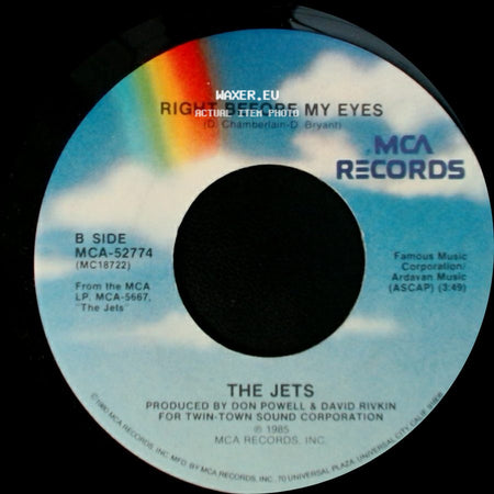 The Jets - Crush On You / Right Before My Eyes side B