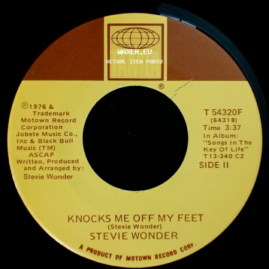 Stevie Wonder - I Ain't Gonna Stand For It / Knocks Me Off My Feet side B