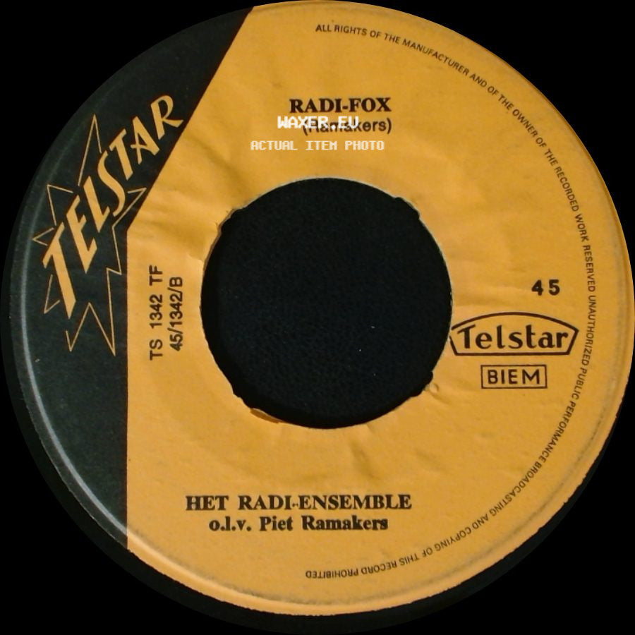 Het Radi-Ensemble O.L.V. Piet Ramakers - Radi-Fox (Ramakers) / Sonja Addio ! (Hennissen) side A
