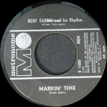 Bent Fabric And His Rhythm - Markin' Time / The Alley Cat side A