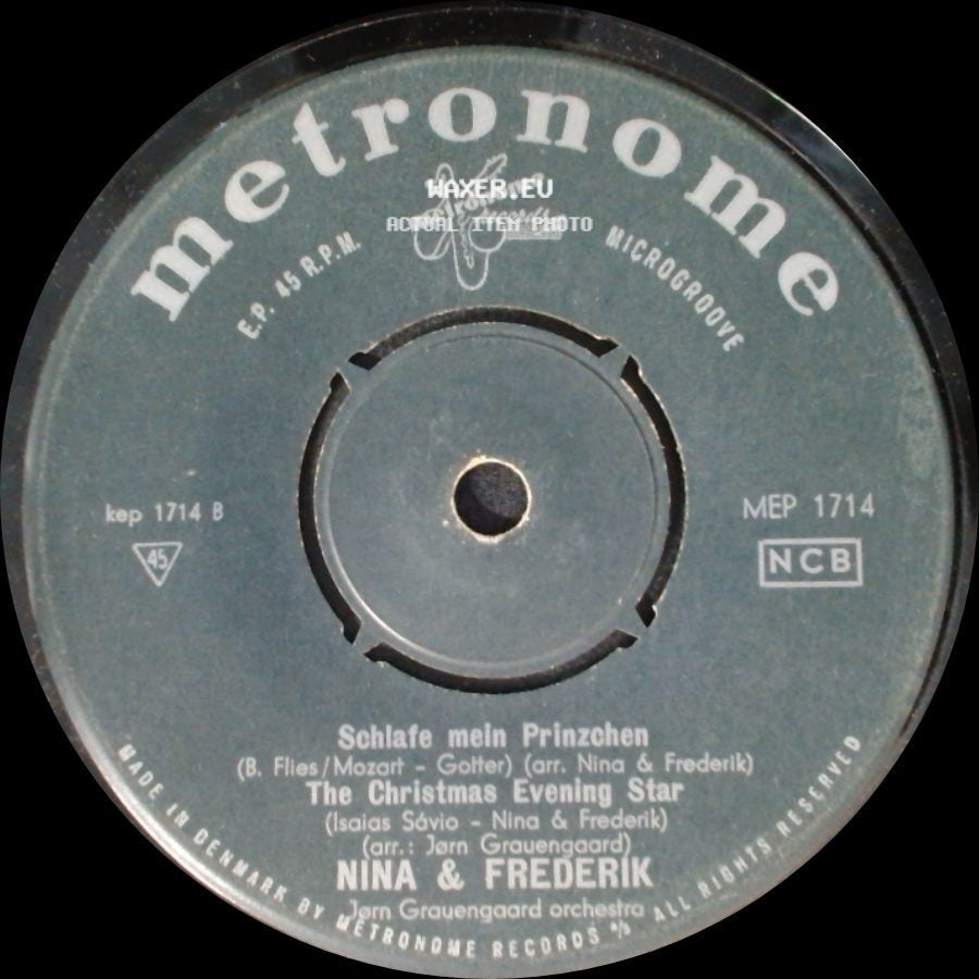 Nina & Frederik - Schlafe Mein Prinzchen / The Christmas Evening Star / Je Ne Crois Plus Au Père Noël / Mary's Boy Child side A