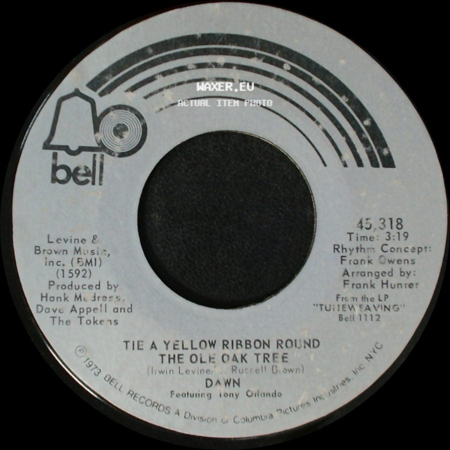 Dawn - I Can't Believe How Much I Love You / Tie A Yellow Ribbon Round The Ole Oak Tree side B