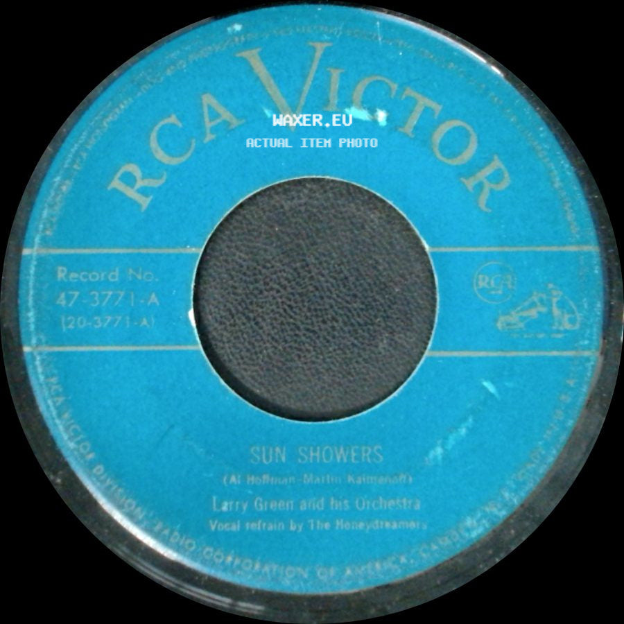 Larry Green And His Orchestra - Sun Showers / I'm Gonna Paper All My Walls With Your Love Letters side A