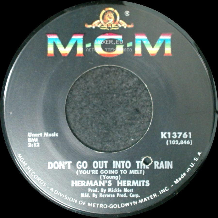 Herman's Hermits - Moonshine Man / Don't Go Out Into The Rain (You're Going To Melt) side B