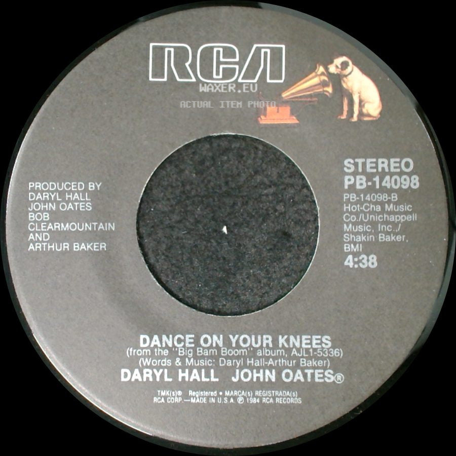 Daryl Hall John Oates - Possession Obsession / Dance On Your Knees side B