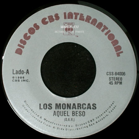 Los Monarcas / Los Monarcas De Mis Amigos - Aquel Beso / Rodeado side A
