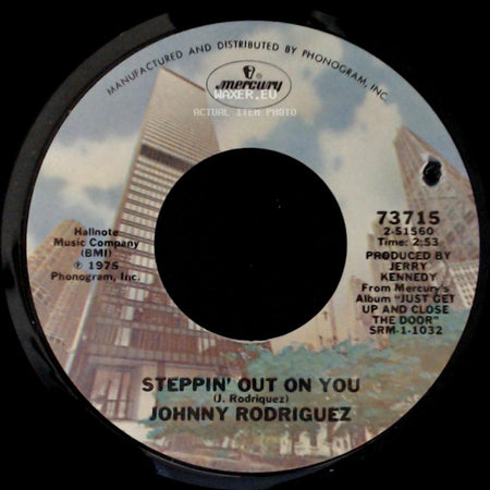 Johnny Rodriguez - Love Put A Song In My Heart / Steppin' Out On You side B