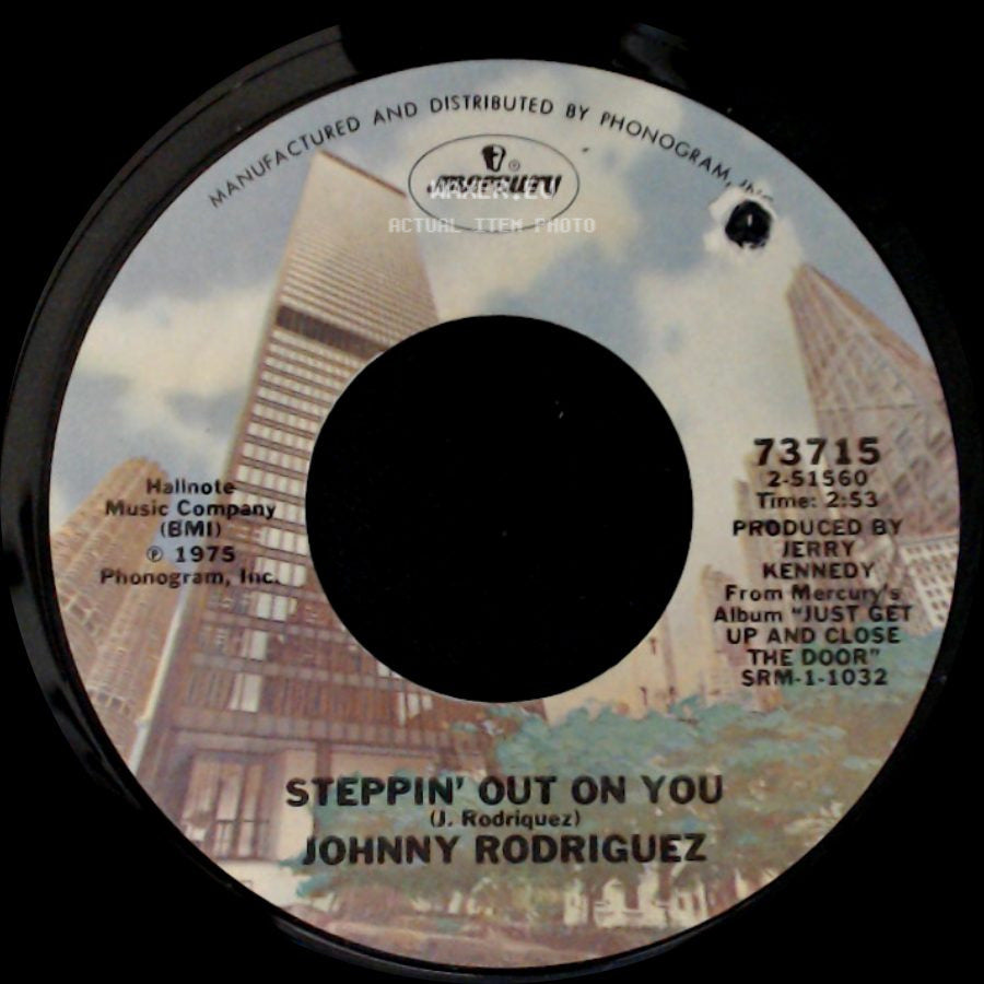 Johnny Rodriguez - Love Put A Song In My Heart / Steppin' Out On You side B