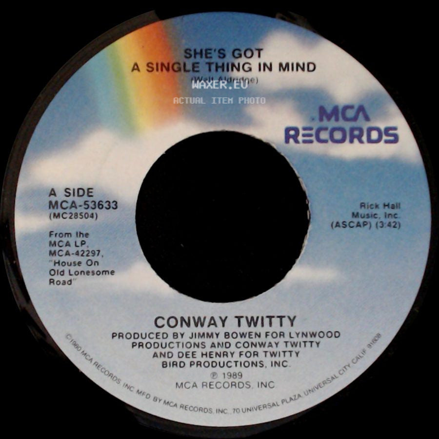 Conway Twitty - She's Got A Single Thing In Mind / Too White To Sing The Blues side A