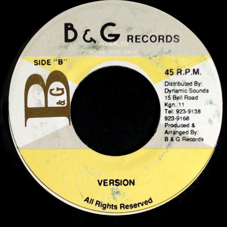 Basil Bucknor - Bending Knees / Version side B