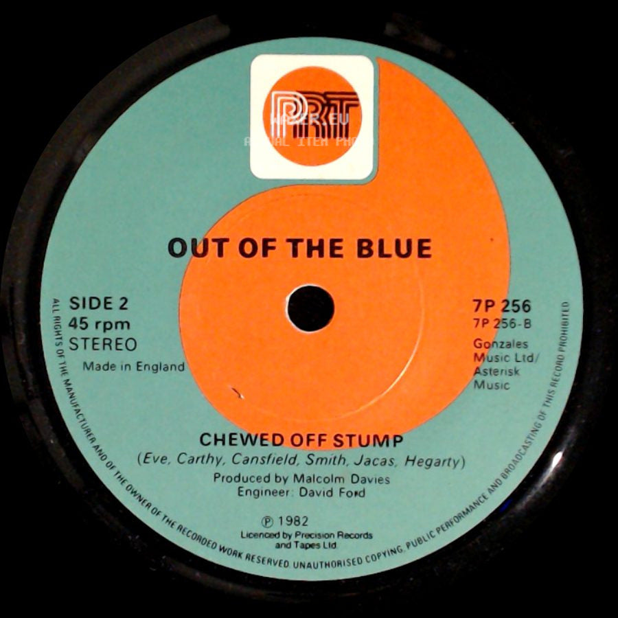 Out Of The Blue - (How Much Is) That Doggie In The Window / Chewed Off Stump side B