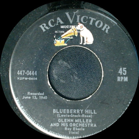 Glenn Miller And His Orchestra - Blueberry Hill / Moonlight Sonata side A