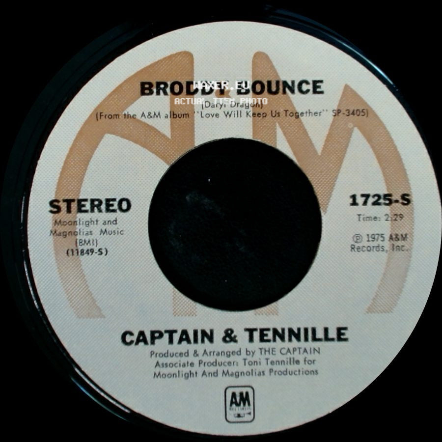 Captain & Tennille - The Way I Want To Touch You / Broddy Bounce side B