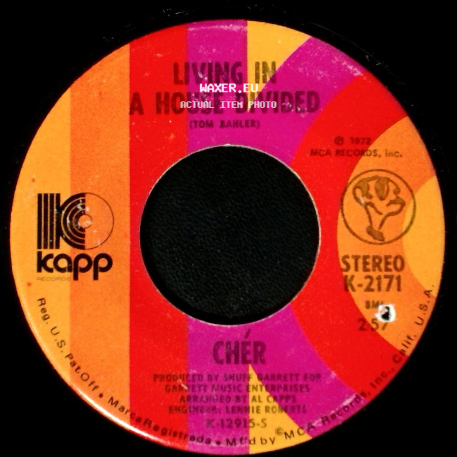 Chér / Cher - Living In A House Divided (Tom Bahler) / One Honest Man side A