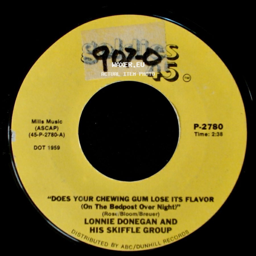 Lonnie Donegan And His Skiffle Group / Mac And Katie Kisson - Does Your Chewing Gum Lose Its Flavor (On The Bedpost Over Night) / Chirpy Chirpy Cheep Cheep side A