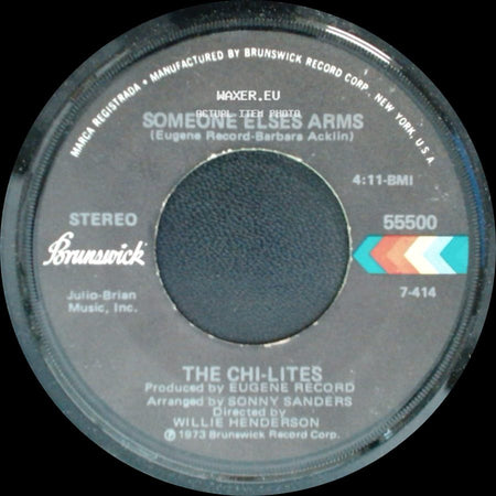 The Chi-Lites - Someone Elses Arms / Stoned Out Of My Mind side A