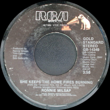 Ronnie Milsap - Lost In The Fifties Tonight (In The Still Of The Night) / She Keeps The Home Fires Burning side B