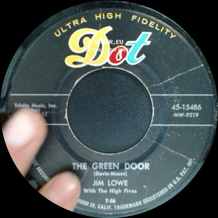 Jim Lowe - (The Story Of) The Little Man In Chinatown / The Green Door side B