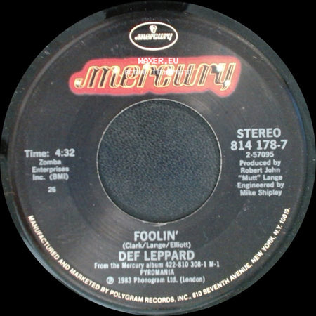 Def Leppard - Comin' Under Fire / Foolin' side B
