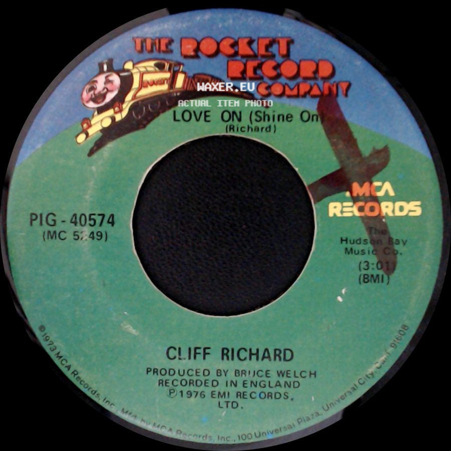 Cliff Richard - Devil Woman / Love On (Shine On) side B