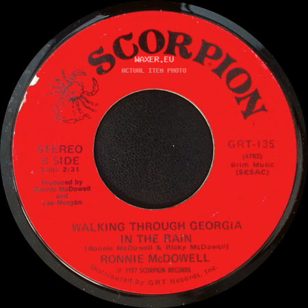 Ronnie Mcdowell - The King Is Gone / Walking Through Georgia In The Rain side B
