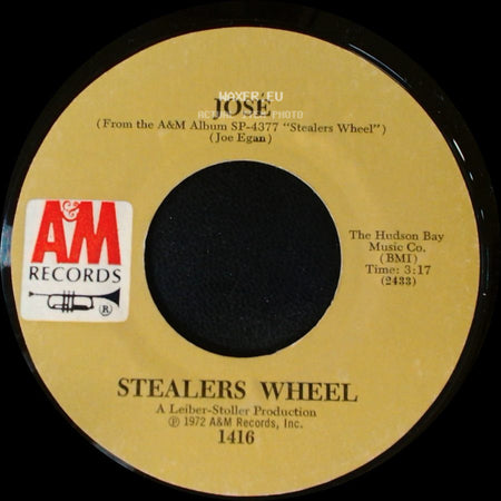 Stealers Wheel - Stuck In The Middle With You / José side B