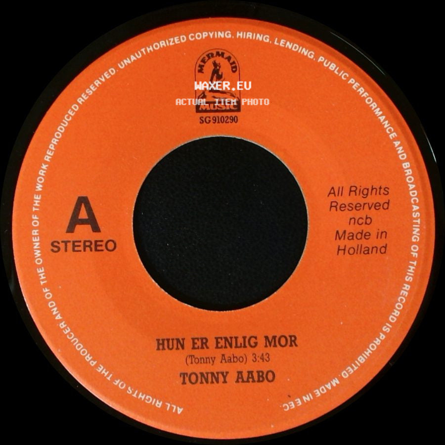 Tonny Aabo - Hun Er Enlig Mor / Nikotin Nikkenej side A