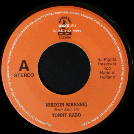 Tonny Aabo - Hun Er Enlig Mor / Nikotin Nikkenej side B