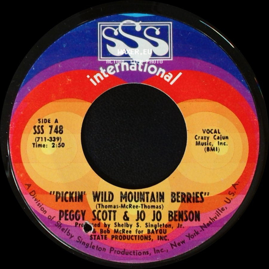 Peggy Scott & Jo Jo Benson - Pickin' Wild Mountain Berries / Pure Love And Pleasure side A