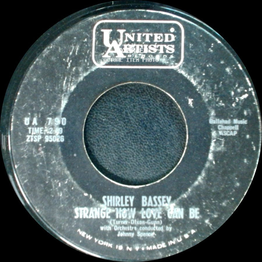 Shirley Bassey - Strange Now Love Can Be / Goldfinger side A